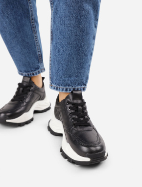 Жіночі кросівки чорні шкіряні - фото 1 - Miraton