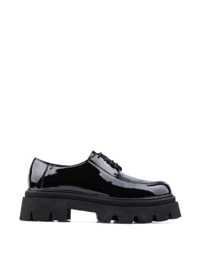 Жіночі туфлі оксфорди чорні наплакові - фото 1 - Miraton