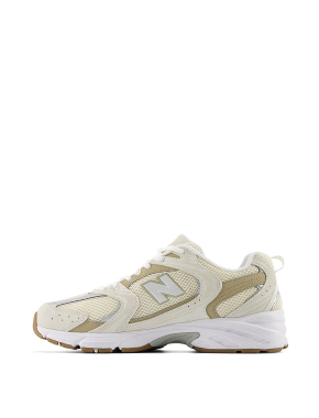 Женские кроссовки New Balance 530 тканевые молочного цвета - фото 3 - Miraton