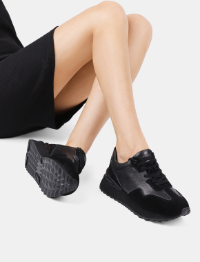 Жіночі кросівки чорні шкіряні - фото 1 - Miraton
