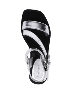 Женские сандалии MIRATON кожаные серебряного цвета с ремешками - фото 4 - Miraton