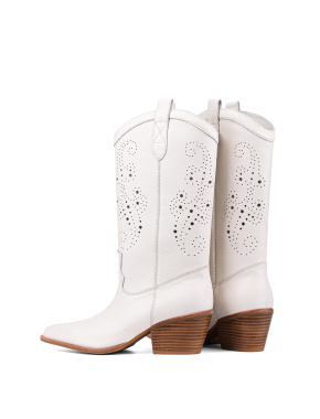 Жіночі черевики козаки MIRATON шкіряні білого кольору - фото 4 - Miraton