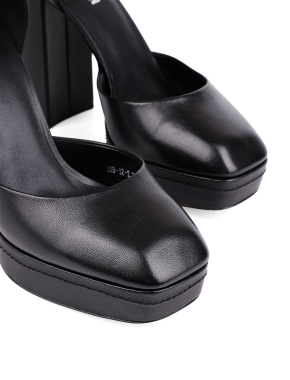 Жіночі туфлі-човники MIRATON шкіряні з ремінцем на платформі - фото 5 - Miraton