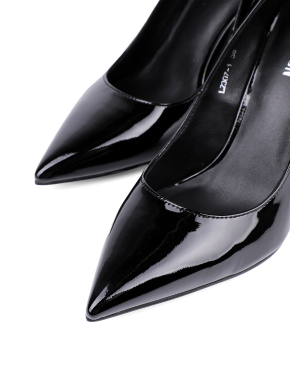 Жіночі туфлі-човники MIRATON лакові чорні на стійких підборах - фото 5 - Miraton
