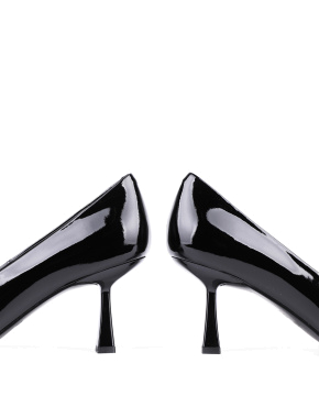 Жіночі туфлі MIRATON лакові чорні - фото 2 - Miraton