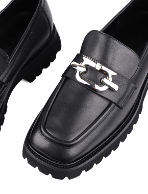 Жіночі туфлі лофери MIRATON чорні шкіряні - фото 4 - Miraton