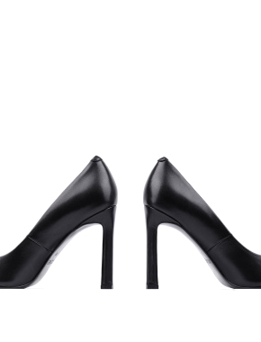 Женские туфли с острым носком черные кожаные - фото 2 - Miraton