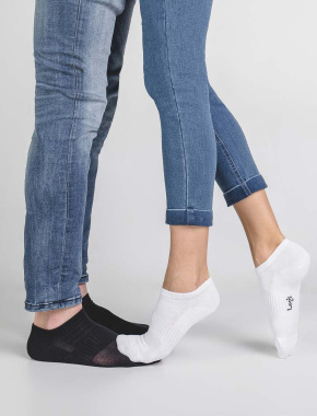 Чоловічі короткі шкарпетки Legs Socks Active Low чорні - фото 1 - Miraton