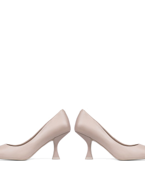 Жіночі туфлі човники MIRATON шкіряні бежевого кольору - фото 2 - Miraton