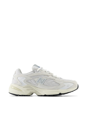 Жіночі кросівки New Balance 725 тканинні білі - фото 1 - Miraton