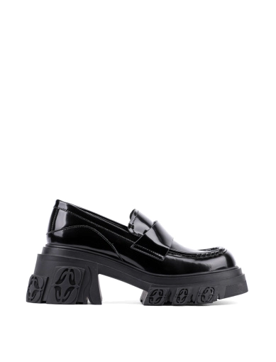 Жіночі туфлі лофери MIRATON з масляної шкіри чорні фото 1
