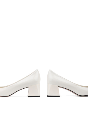 Жіночі туфлі MIRATON лакові з квадратним мисом білого кольору - фото 1 - Miraton