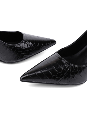 Жіночі туфлі гострий носок чорні зі шкіри змії - фото 5 - Miraton