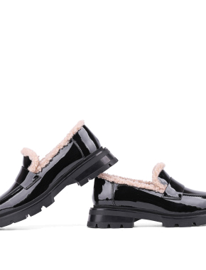 Жіночі туфлі лофери чорні наплакові з підкладкою із натурального хутра - фото 2 - Miraton