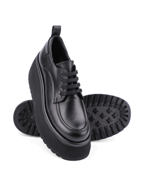 Жіночі туфлі дербі Attizzare шкіряні чорні на платформі - фото 2 - Miraton