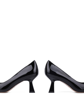 Жіночі туфлі MIRATON чорні лакові - фото 2 - Miraton