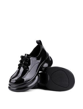 Жіночі туфлі дербі MIRATON лакові чорні жіночі туфлі - фото 2 - Miraton