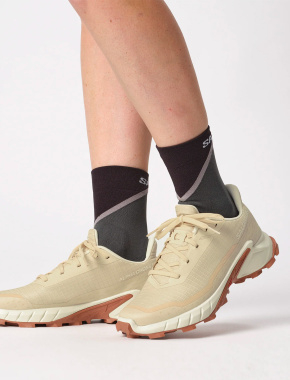 Женские кроссовки Salomon из ткани бежевые - фото 1 - Miraton