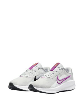 Жіночі кросівки Nike Downshifter 13 тканинні білі - фото 2 - Miraton