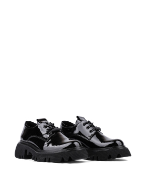 Жіночі туфлі оксфорди чорні лакові - фото 4 - Miraton