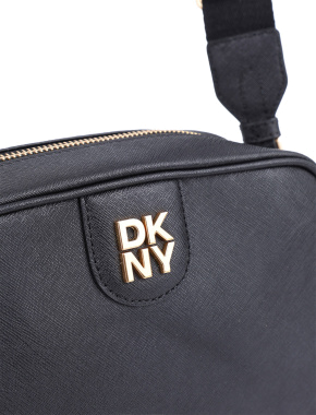 Жіноча сумка camera bag DKNY шкіряна чорна з логотипом - фото 4 - Miraton