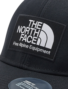 Мужская кепка North Face Mudder Trucker тканевая черная - фото 4 - Miraton