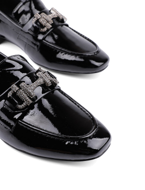 Жіночі туфлі лофери чорні наплакові - фото 5 - Miraton