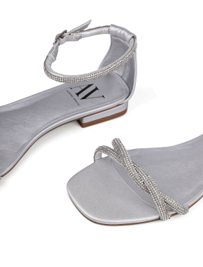 Жіночі сандалі Albano шкіряні срібного кольору з камінням - фото 5 - Miraton
