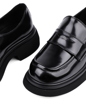 Женские туфли лоферы MIRATON лаковые черные - фото 5 - Miraton